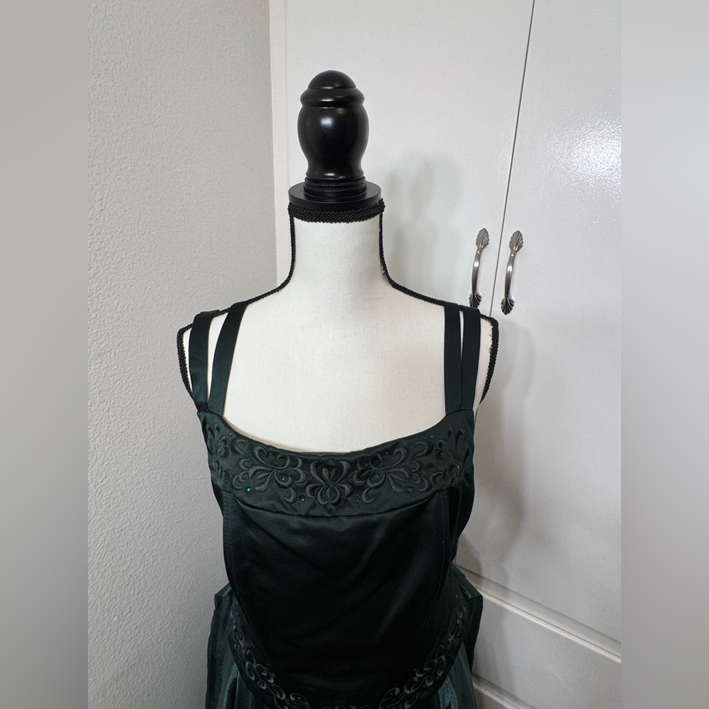 Poly USA Vintage Green Gown - Picture 8 of 10